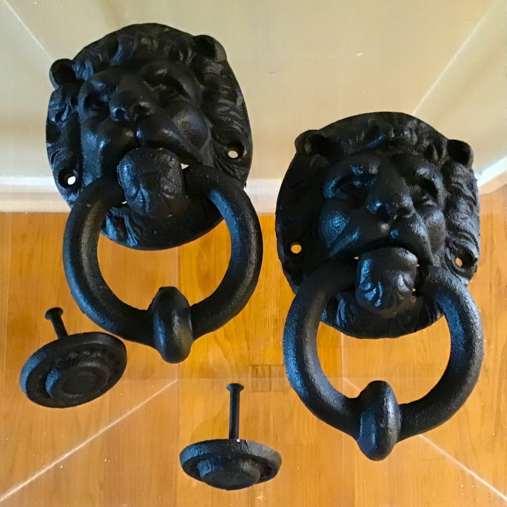 Black Cast Iron Lion Set of 2 Door Knockers with hardware